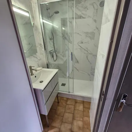 Panoramic 1, Bel Familiale Avec Piscine Et Parking Apartment